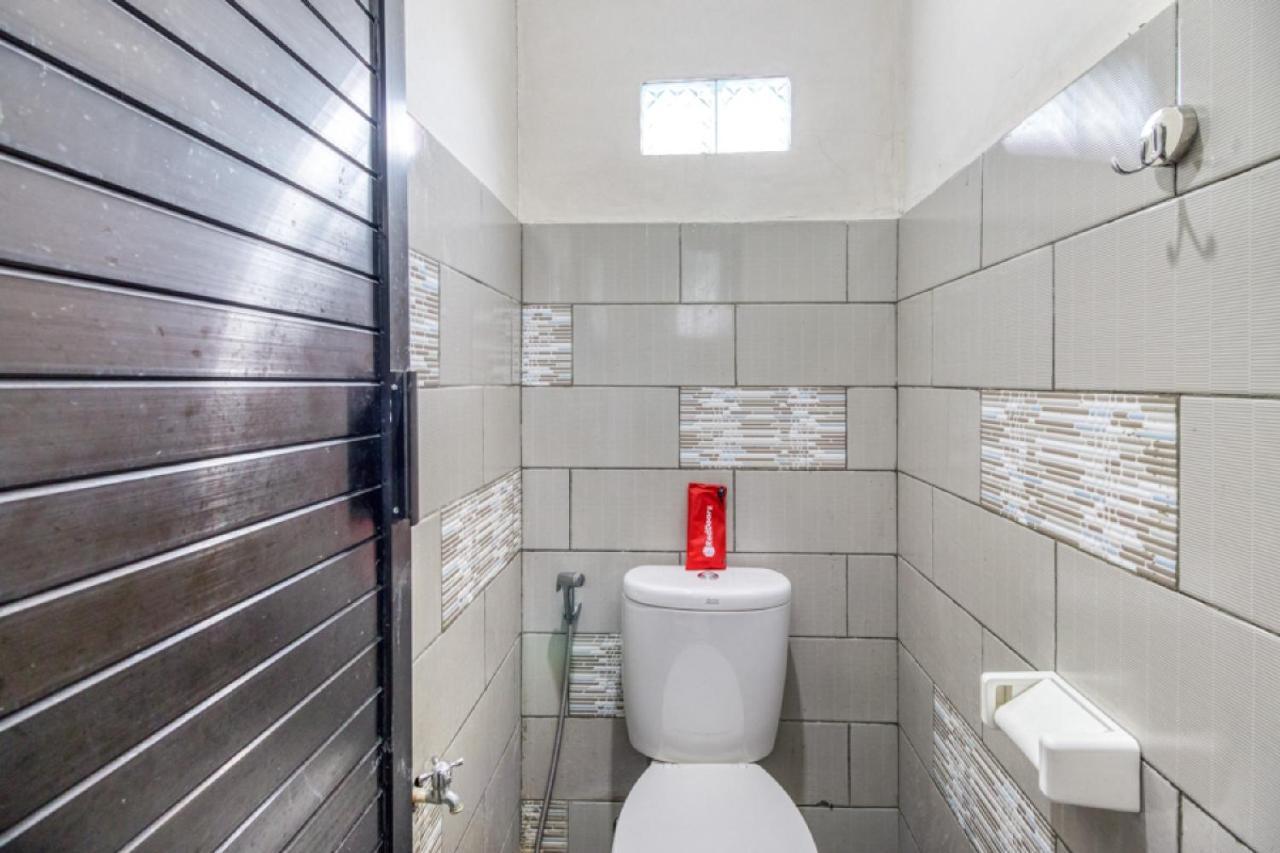 Reddoorz Hostel Near Stadion Mandala Krida Yogya يوغياكارتا المظهر الخارجي الصورة